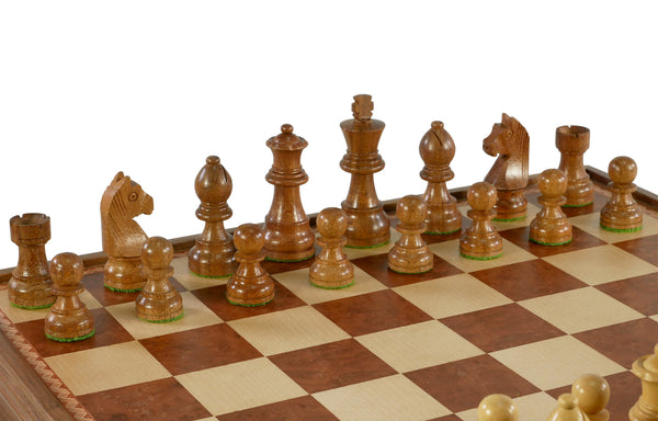 Chess Set - Walnut/Maple Chest and Single Weighted Chessmen (NEW)