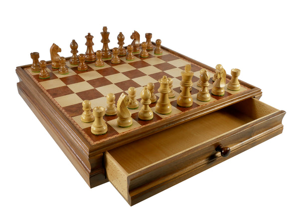 Chess Set - Walnut/Maple Chest and Single Weighted Chessmen (NEW)