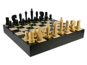 Chess Set - Black Berliner Chessmen on Black/Maple Chest